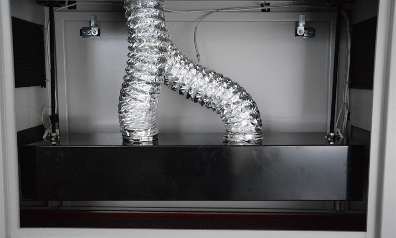 揚(yáng)聲器uv固化機(jī).jpg 揚(yáng)聲器uv固化機(jī).jpg