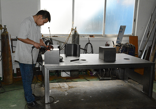 藍(lán)盾機(jī)電鈑金部-焊接